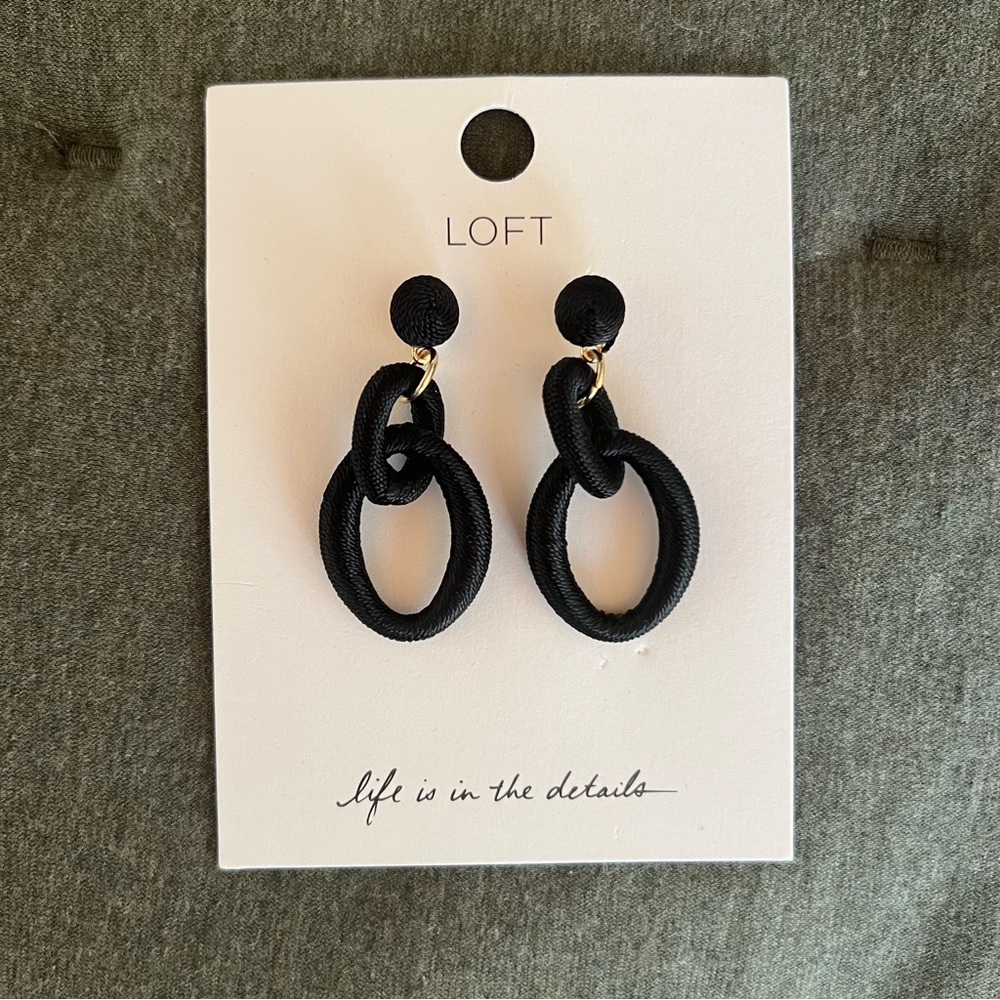 NWT LOFT Thread Wrapped Chain Link Drop Earrings BLACK